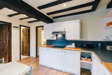 בית מלון כפרי Château Les Dryades Golf & Spa