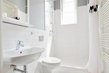 هتل City Center Rooms