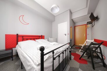 Отель Moon Hostel Kraków