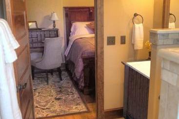 هتل The Thornton Inn Bed And Breakfast