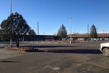 فندق Travelodge By Wyndham Farmington Hwy 64