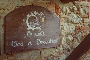 Molenda B&b