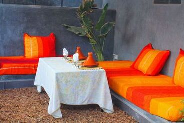 رياض Diamant La Ville Rouge