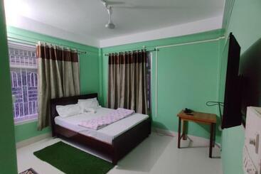 הוסטל Rabde Guest House