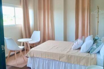 تختخواب و صبحانه A And G Lodge