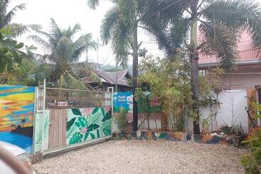 تختخواب و صبحانه Cronin Residence