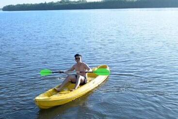 فندق Kampot River Bungalows