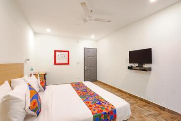 Fabhotel Perfect Stays   Nr Sivet College & National Institute Of Ocean Technology