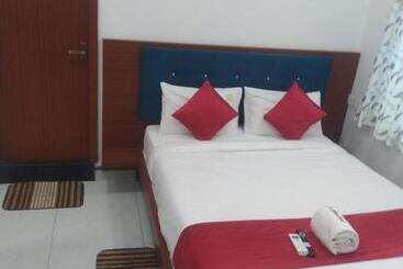 هتل Rk Grand Luxury Acs