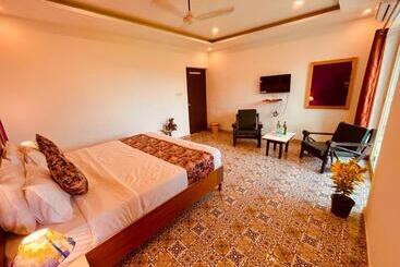 בית מלון כפרי The Gr Managed By The Four Season   Close To Candolim Beach