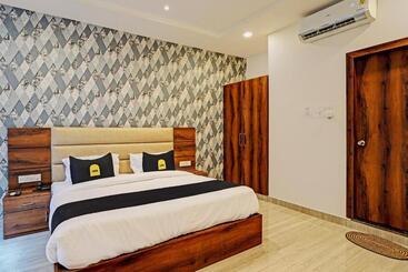 Fabhotel Relax Inn I