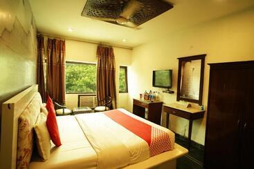 בית מלון כפרי Vrs Inns