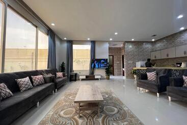 リゾートホテル شاليهات حياك Hayyak