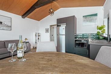 استراحتگاه Black Label Retreats