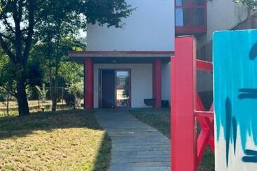 Albergue A Pobra Do Brollon