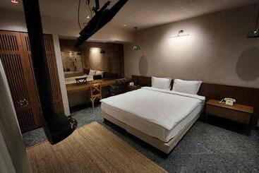 住宿加早餐 Otel Barry