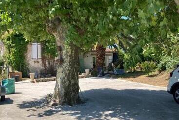 ベッドアンドブレックファースト Chambre D Hôtes Maison Des 5 Fleurs