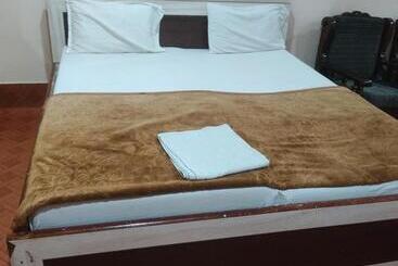 Hotel Ashirbad Deluxe