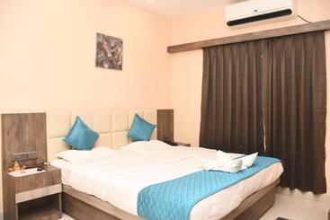 בית מלון כפרי Heritage Suites