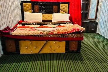 فندق Merlin Palace