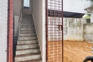 Отель Oyo Flagship Relax Inn