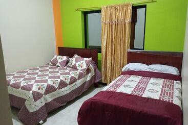 Пансион Hostal Confort Real