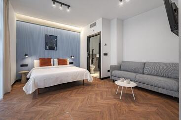 پانسیون Style Suites By Olala Homes