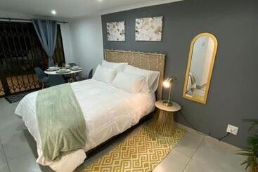 ペンション Tree Haven