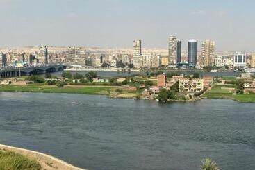 هتل آپارتمان كمبوند ابراج الخليج البحر الأعظم