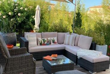 تختخواب و صبحانه La Batie Saint André