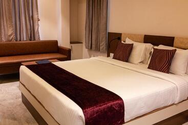 Freesia Resort By Express Inn