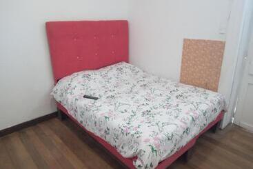 펜션 Hostal 4 Estaciones