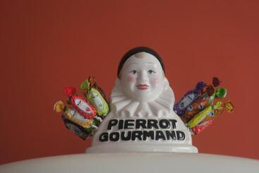 تختخواب و صبحانه Tombe La Nèfle