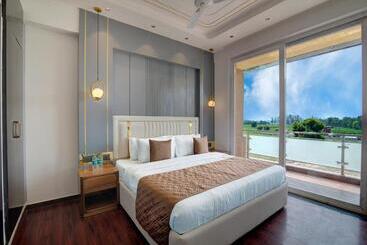 בית מלון כפרי Comfort Inn Karnal