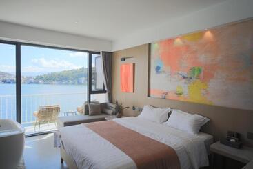 فندق Dali Fish Inn Sea View