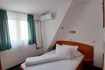 Отель Pescarus Port Bicaz