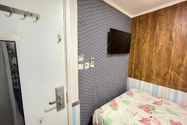 پانسیون 香港美庭旅馆