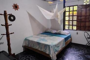 پانسیون Bluebayou.capurgana