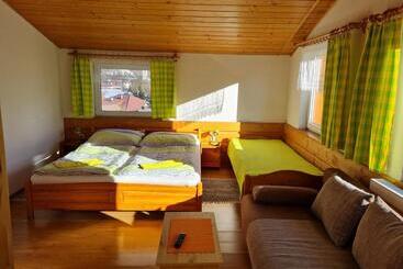 ペンション Penzión Malá Fatra U ďurka