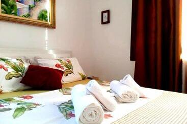 펜션 Guest Room Near Historical Center