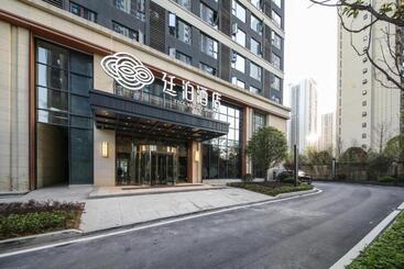 Till Bright Hotel, Changsha Meixi Lake Huanhu Road