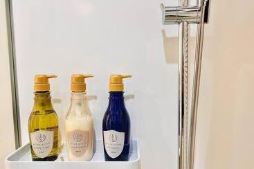 アパートホテル 东京中心上野公园时尚设计师房间ycoc 上野公园3分钟 车站1分钟 超级繁华 免费wifi 戴森吹风