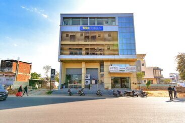 Fabhotel Jaipur Classic