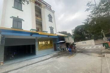 Отель Khach San Hoi Nghia