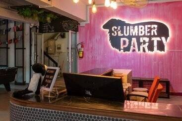 Отель Slumber Party Patong