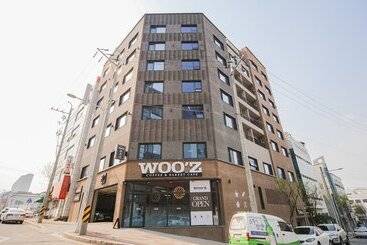 מוטל Andong Case