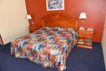 汽车旅馆  Garden Suites