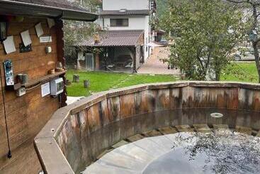 פנסיון Casa Cozia