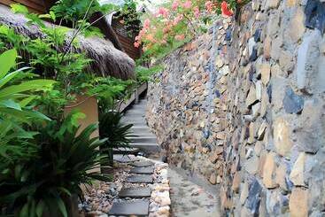 בית מלון כפרי Surf Garden Lombok