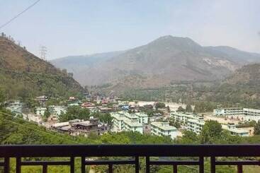 فندق The Mahesh Regency